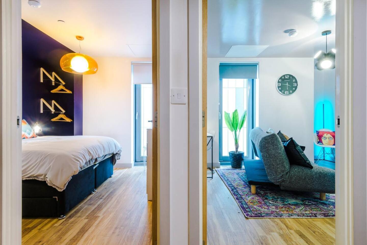 High Reviewed 1-Bed With Parking Central Location リヴァプール エクステリア 写真