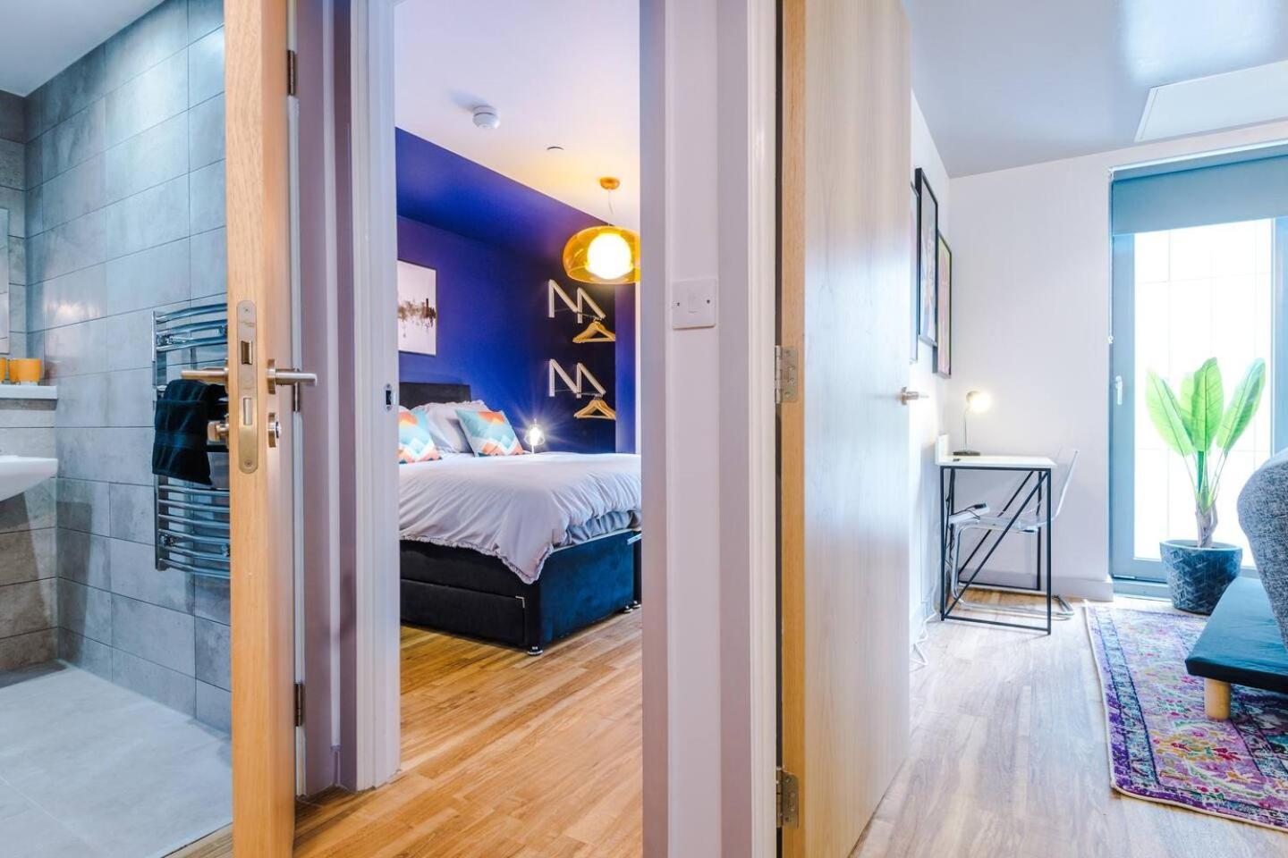 High Reviewed 1-Bed With Parking Central Location リヴァプール エクステリア 写真