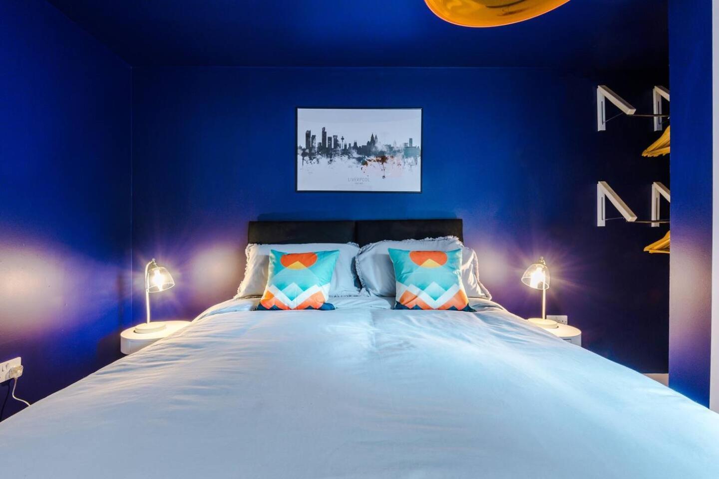 High Reviewed 1-Bed With Parking Central Location リヴァプール エクステリア 写真