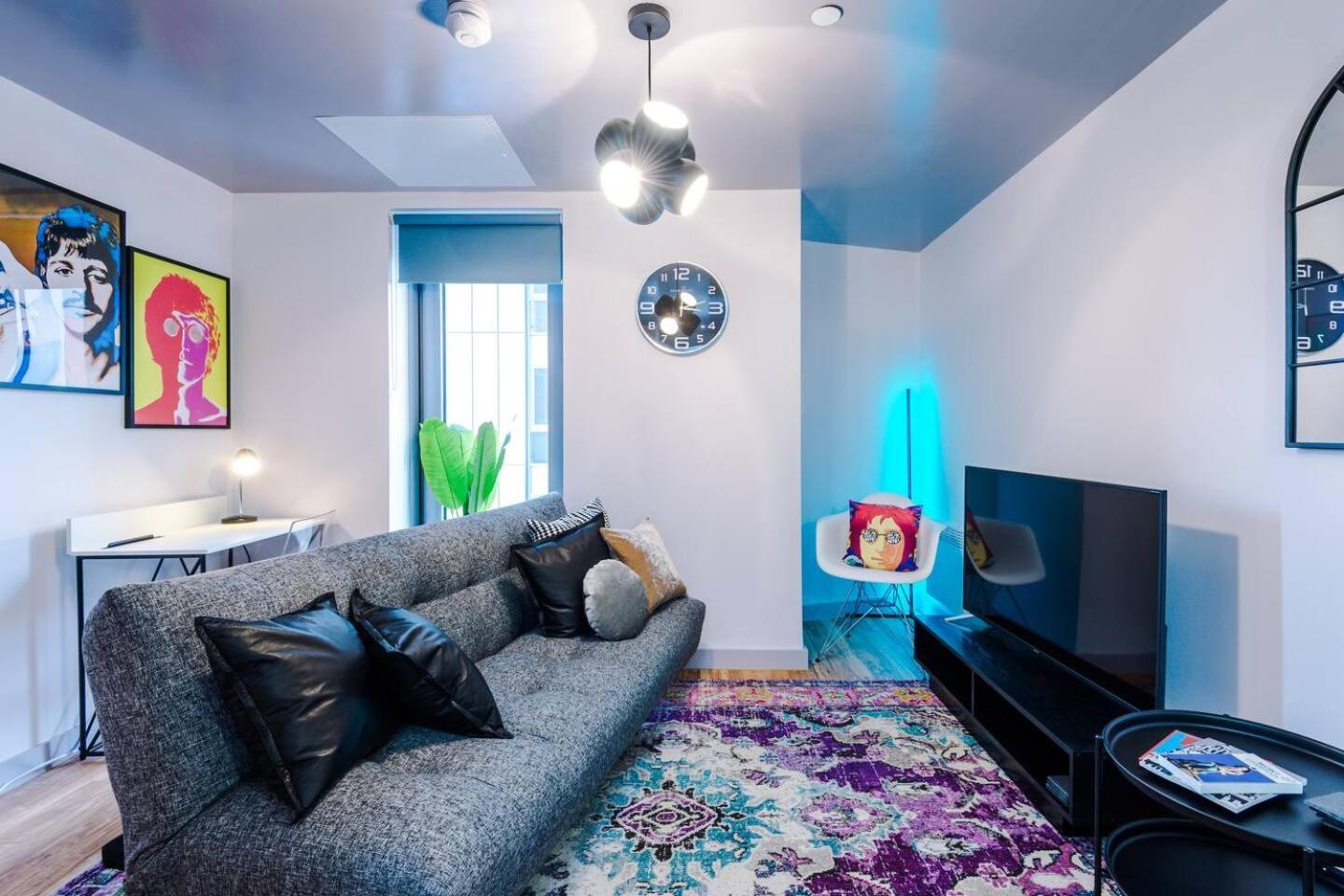 High Reviewed 1-Bed With Parking Central Location リヴァプール エクステリア 写真