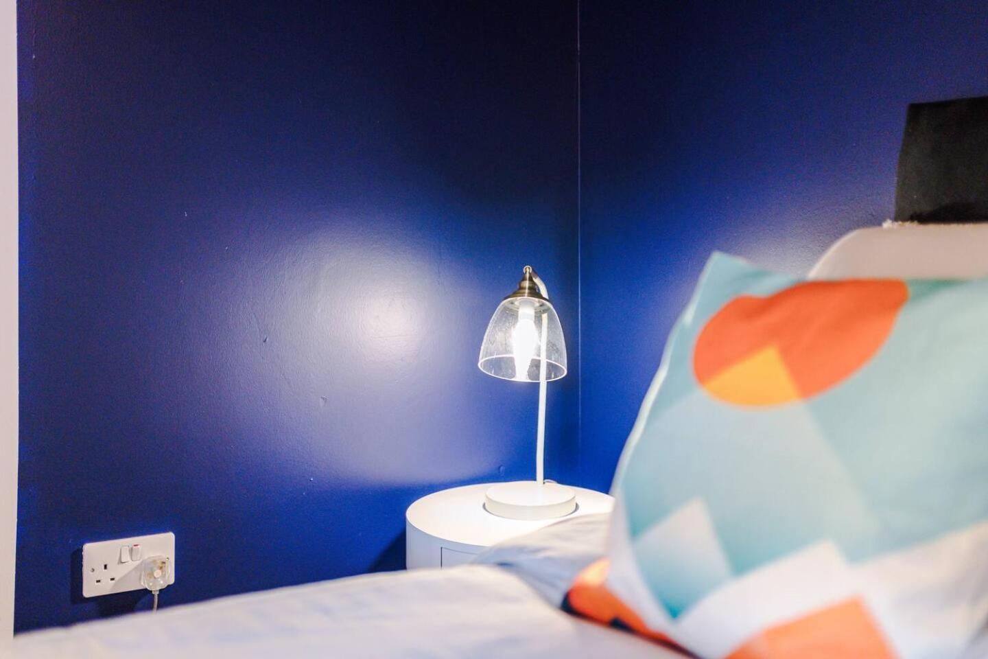 High Reviewed 1-Bed With Parking Central Location リヴァプール エクステリア 写真